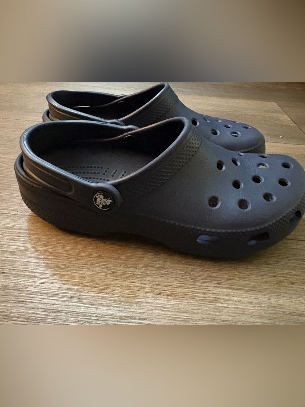 Crocs Classic Navy Blue Clogs Women’s 8 Men’s 6
